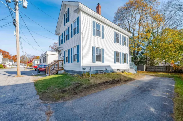 $579,000 | 9 School Street, Exeter, NH 03833