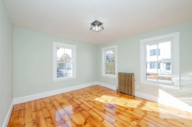 $629,000 | 9 School Street, Exeter, NH 03833