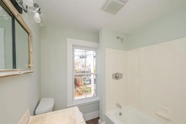 $629,000 | 9 School Street, Exeter, NH 03833