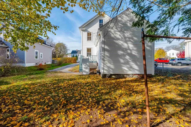 $629,000 | 9 School Street, Exeter, NH 03833