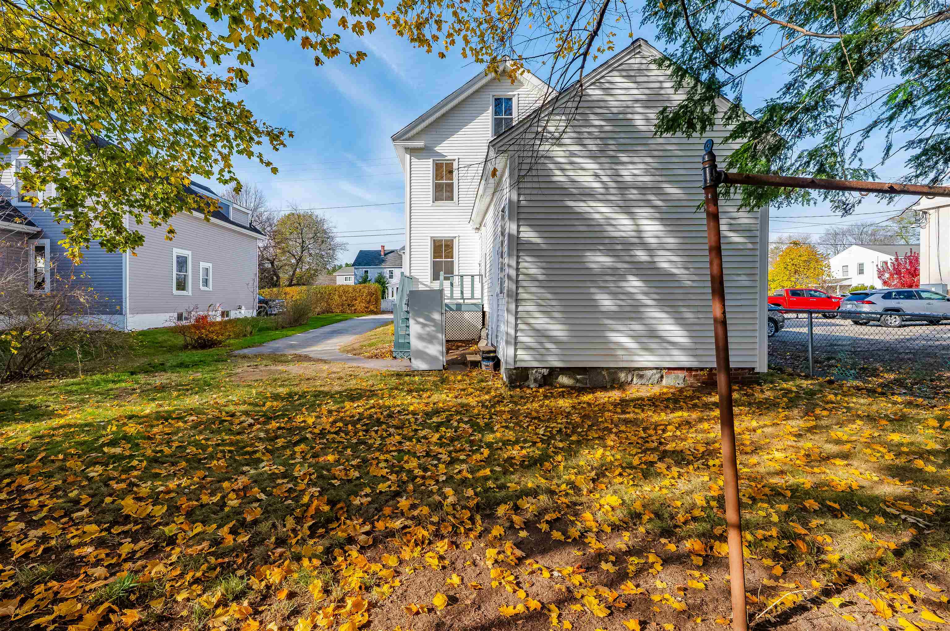 9 School Street Exeter, NH 03833 - Photo 5 of 33