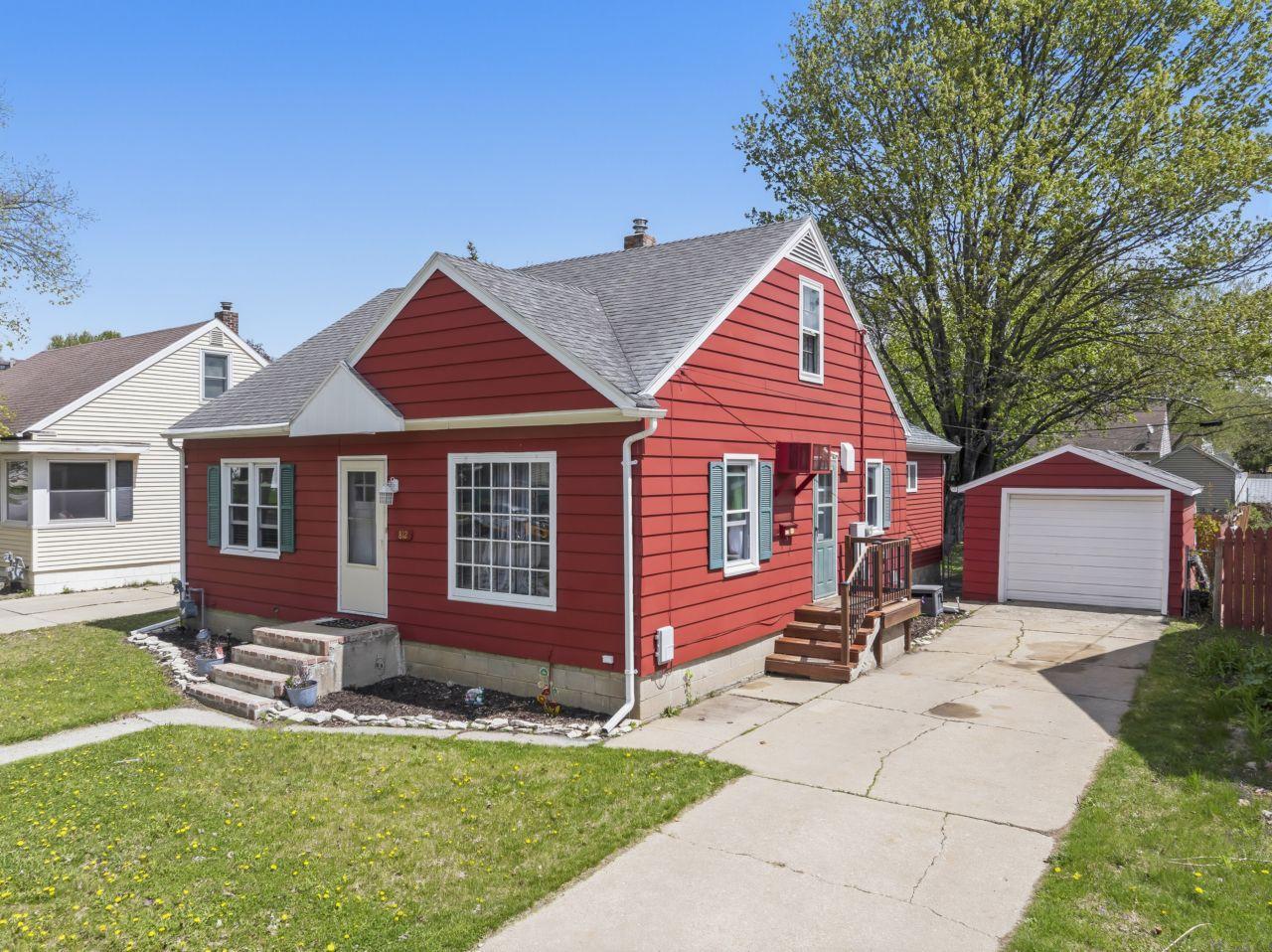 812 14th Avenue Northeast Rochester, MN 55906 - Photo 4 of 42
