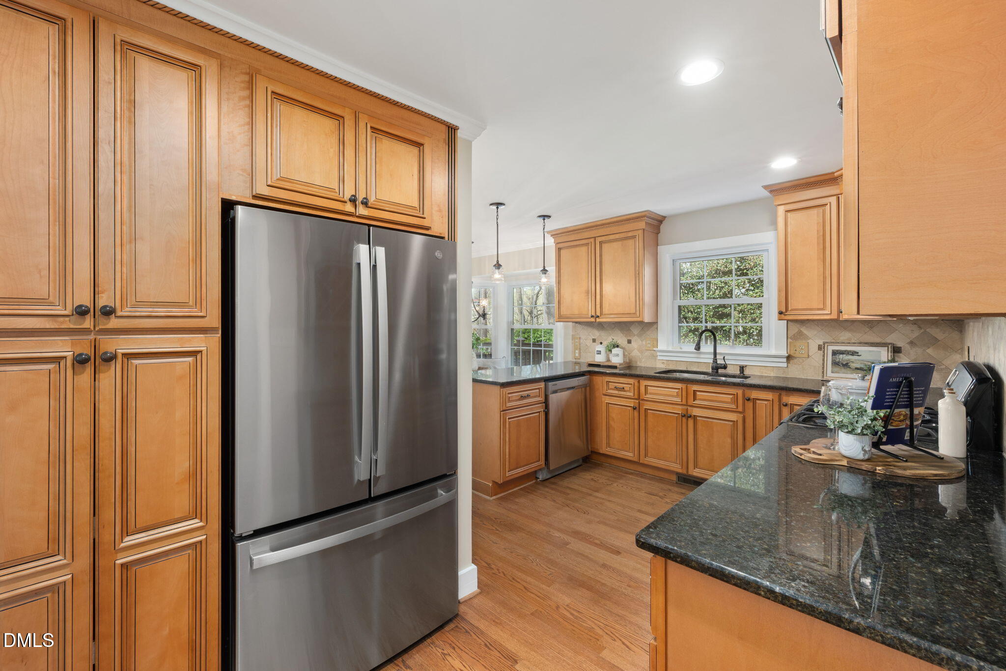 2101 Tyson Street Raleigh, NC 27612 - Photo 7 of 44 32-web-or-mls-DX3A3568