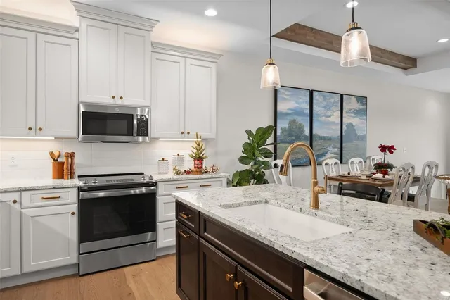 $580,000 | 233 Santa Elena Drive, Wentzville, MO 63385