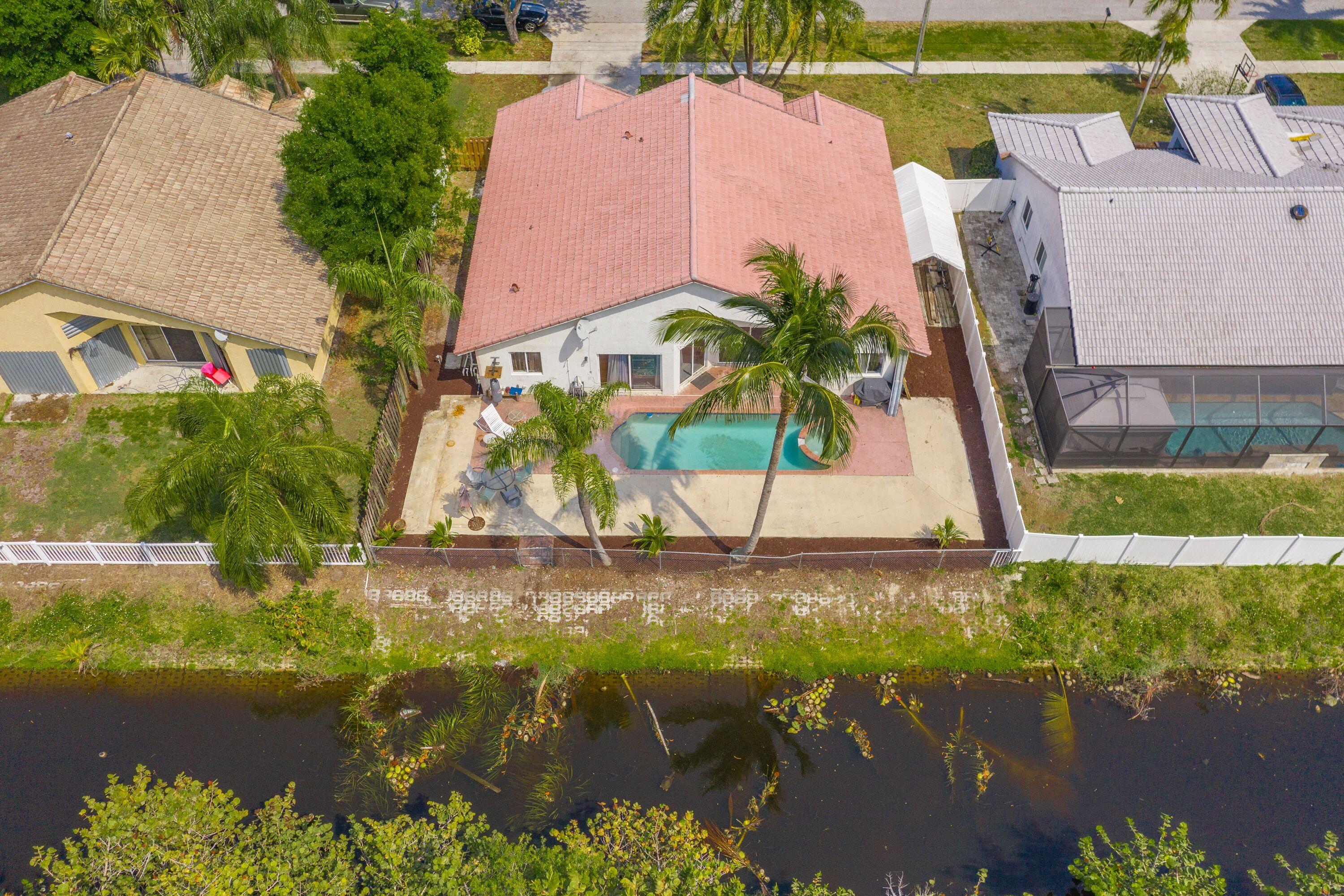 7781 Texas Trail Boca Raton, FL 33487 - Photo 11 of 43 F19