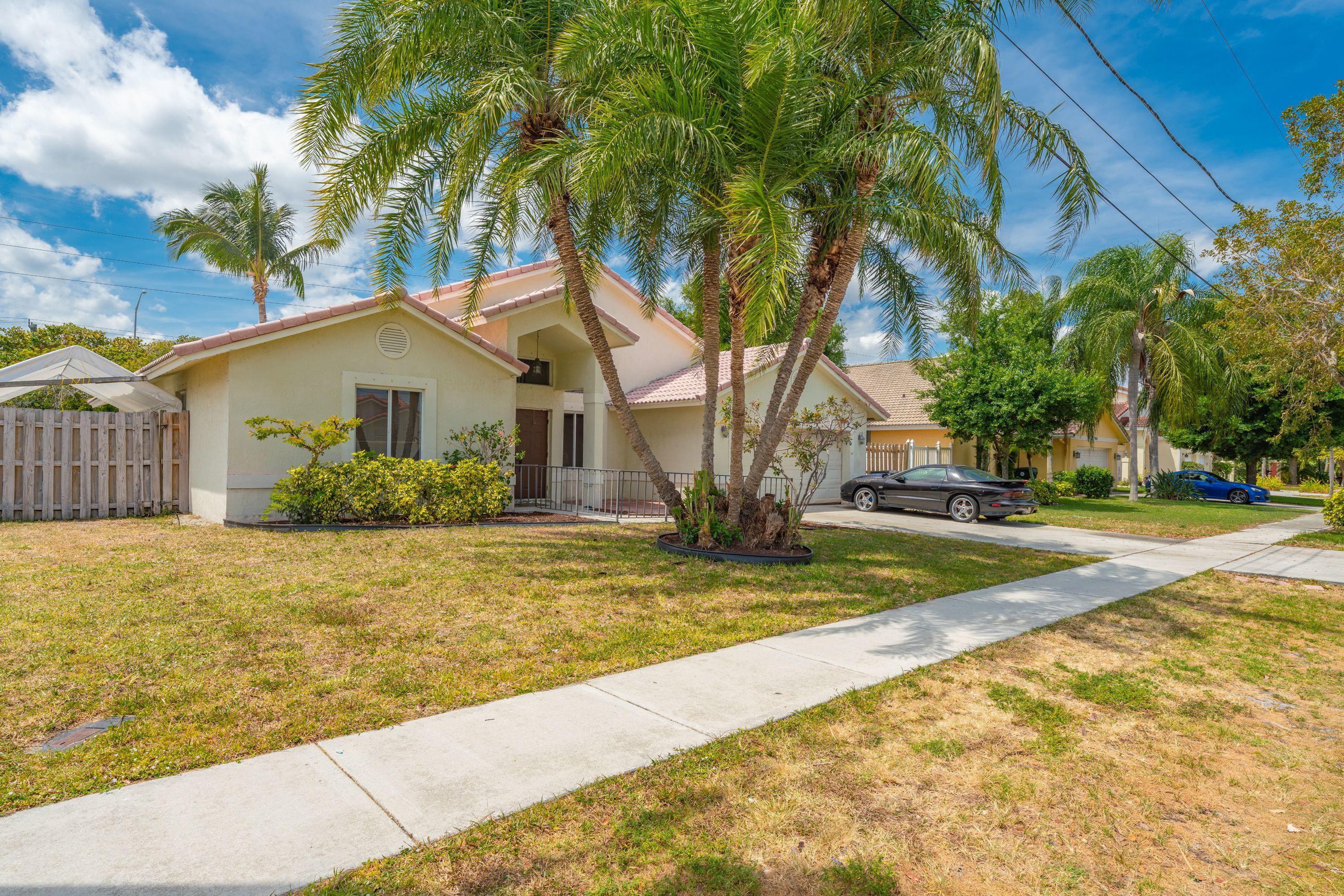 7781 Texas Trail Boca Raton, FL 33487 - Photo 35 of 43 front 2
