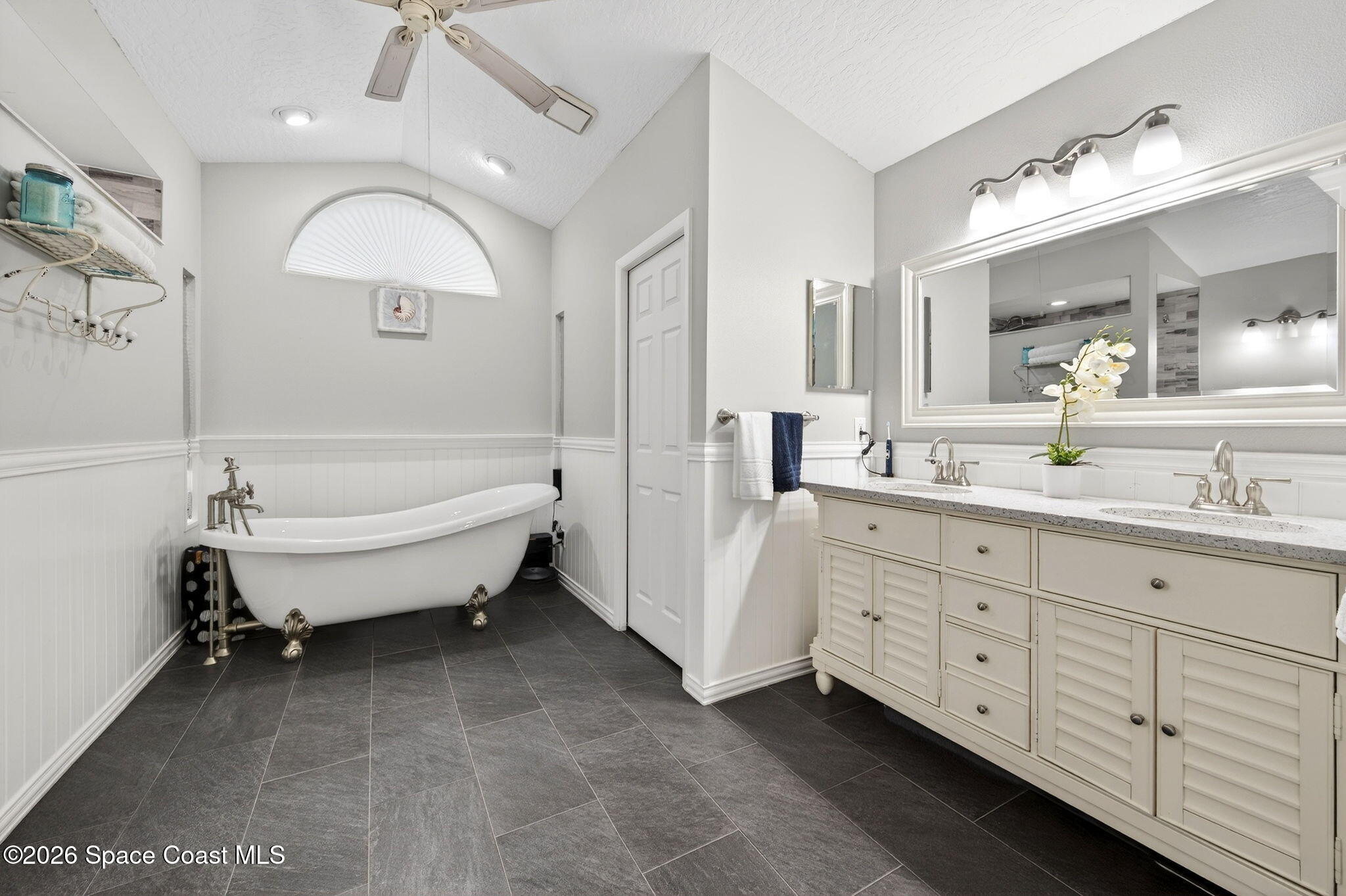 239 Deer Run Road Palm Bay, FL 32909 - Photo 16 of 46 239 Deer Run Rd Primary Bath