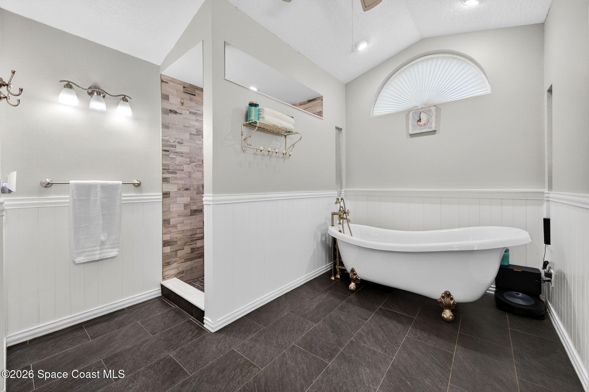 239 Deer Run Road Palm Bay, FL 32909 - Photo 17 of 46 239 Deer Run Rd Primary Bath 2