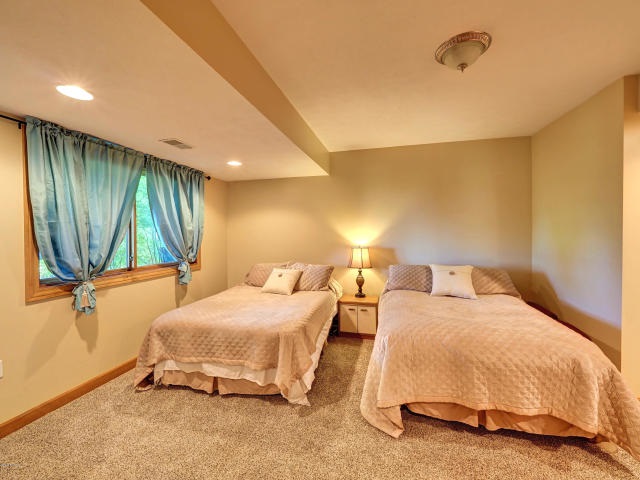 9620 Emerald Ridge Onekama, MI 49675 - Photo 39 of 54 1875662-38.JPG