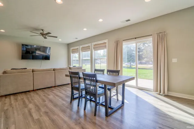 $355,000 | 9954 Monte Way, Newburgh, IN 47630