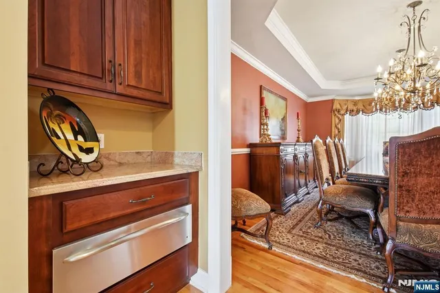 $1,475,000 | 108 Hamilton Trail, Totowa, NJ 07512