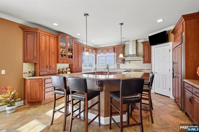 $1,475,000 | 108 Hamilton Trail, Totowa, NJ 07512