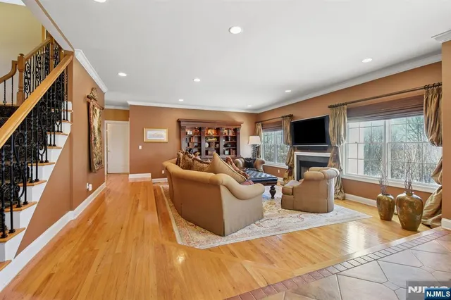 $1,475,000 | 108 Hamilton Trail, Totowa, NJ 07512