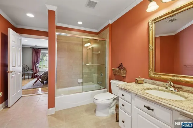 $1,475,000 | 108 Hamilton Trail, Totowa, NJ 07512