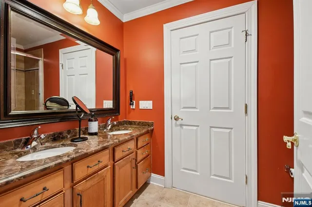 $1,475,000 | 108 Hamilton Trail, Totowa, NJ 07512