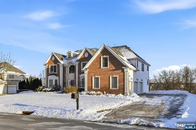 $1,475,000 | 108 Hamilton Trail, Totowa, NJ 07512