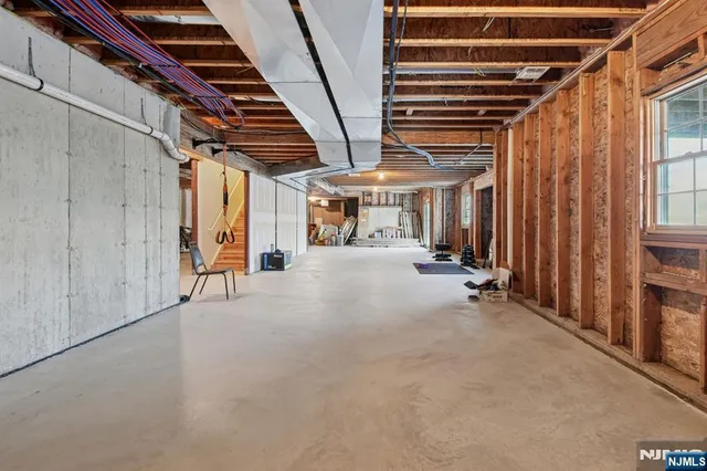 $1,475,000 | 108 Hamilton Trail, Totowa, NJ 07512