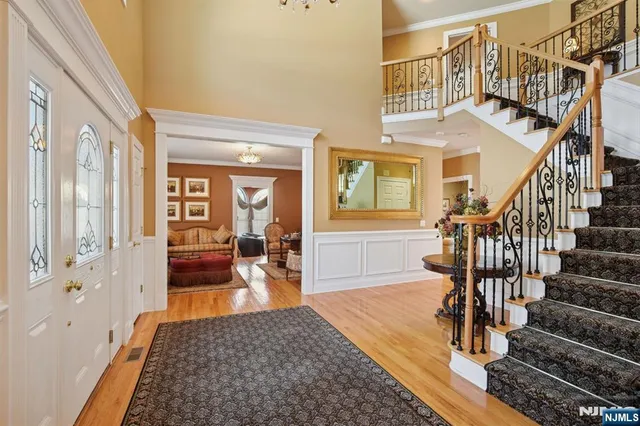 $1,475,000 | 108 Hamilton Trail, Totowa, NJ 07512