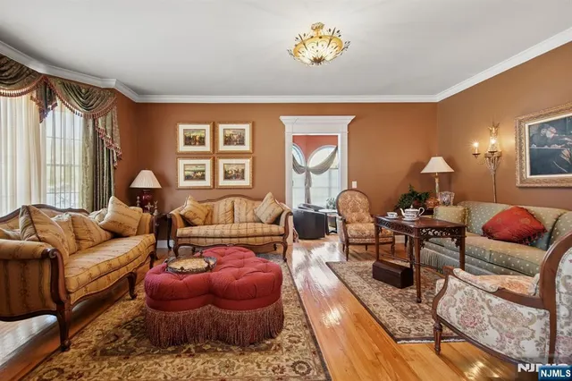 $1,475,000 | 108 Hamilton Trail, Totowa, NJ 07512