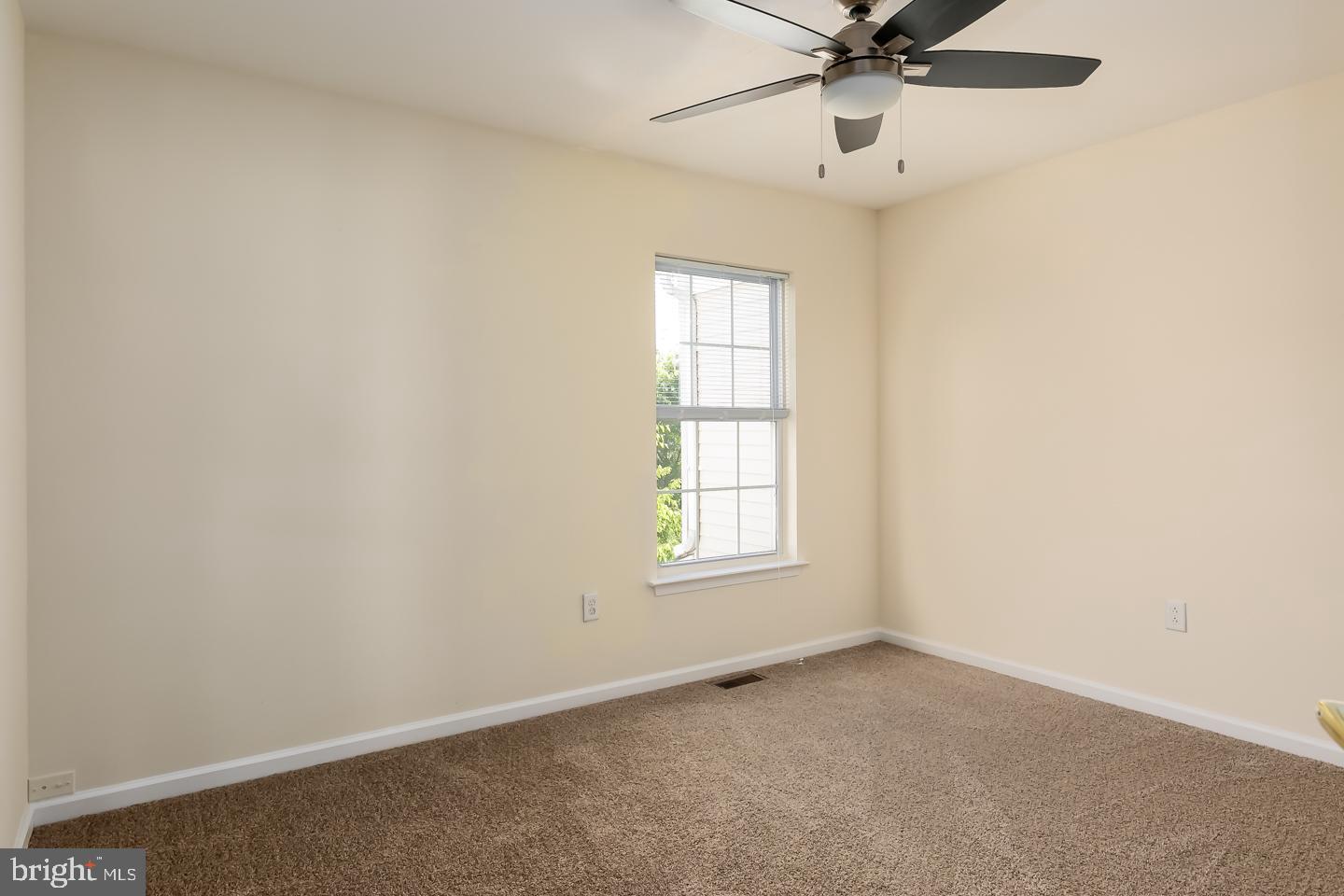 104 Castleton Road Delran, NJ 08075 - Photo 22 of 30 3rd bedroom