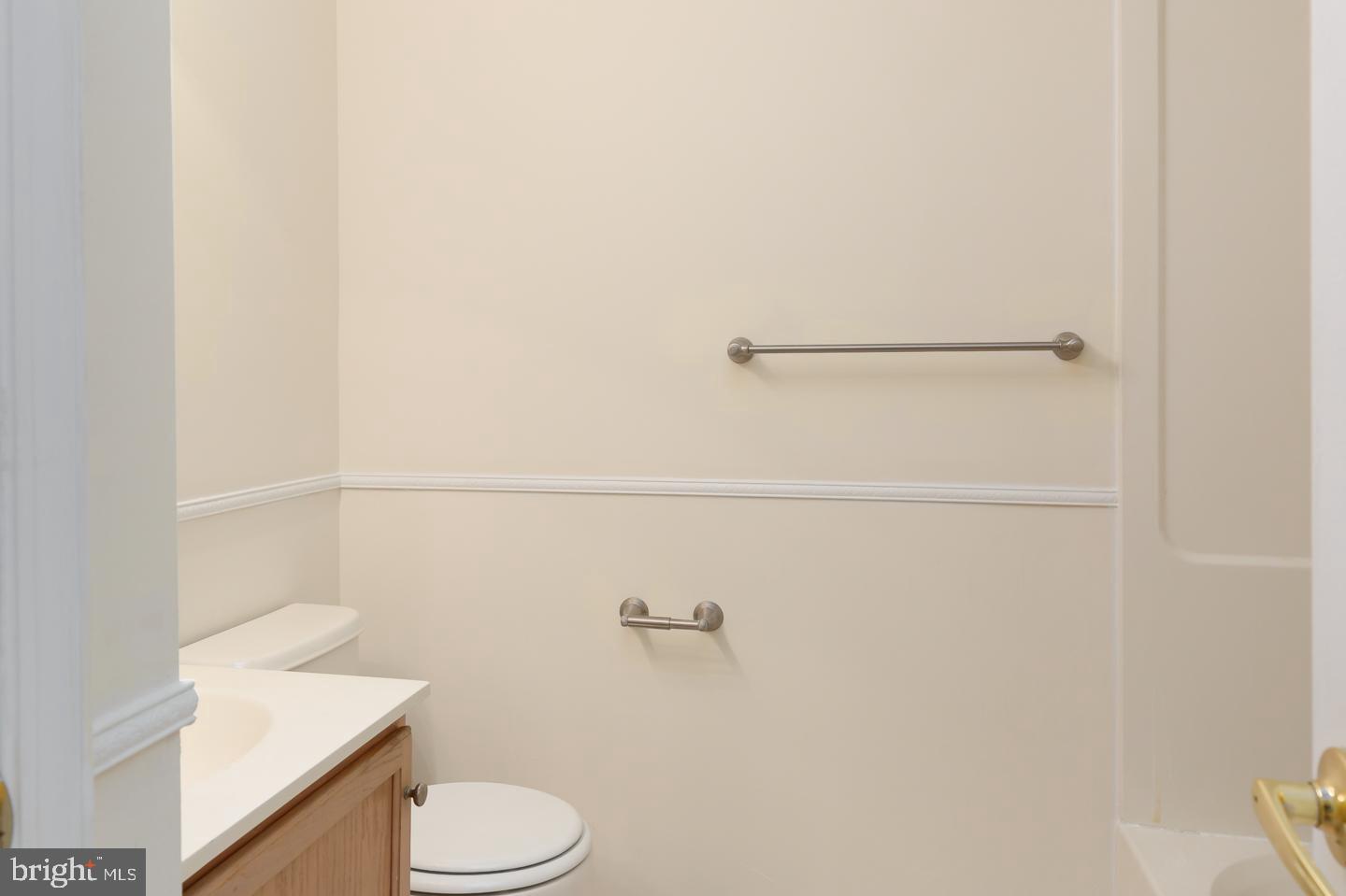 104 Castleton Road Delran, NJ 08075 - Photo 24 of 30 Hall Full Bath