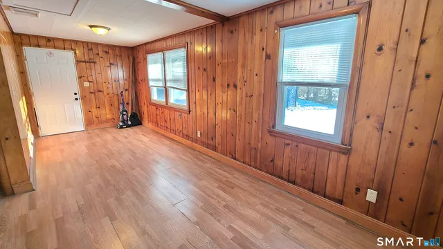 $2,100 | 32 Post Street, Waterbury, CT 06706