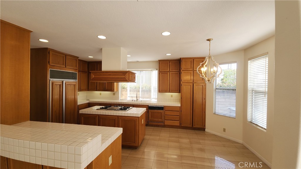 2162 Ventia Tustin, CA 92782 - Photo 15 of 40