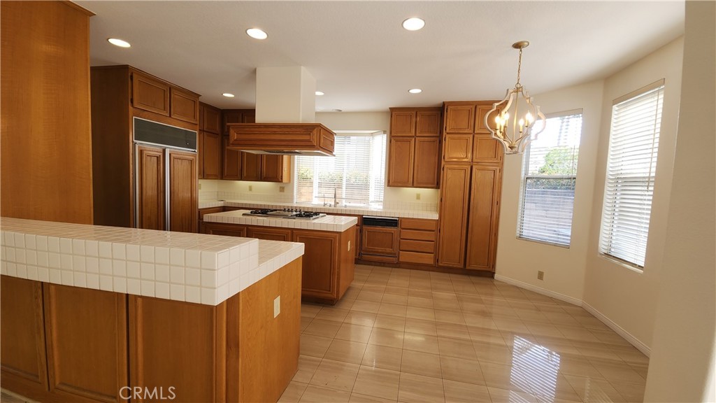 2162 Ventia Tustin, CA 92782 - Photo 16 of 40