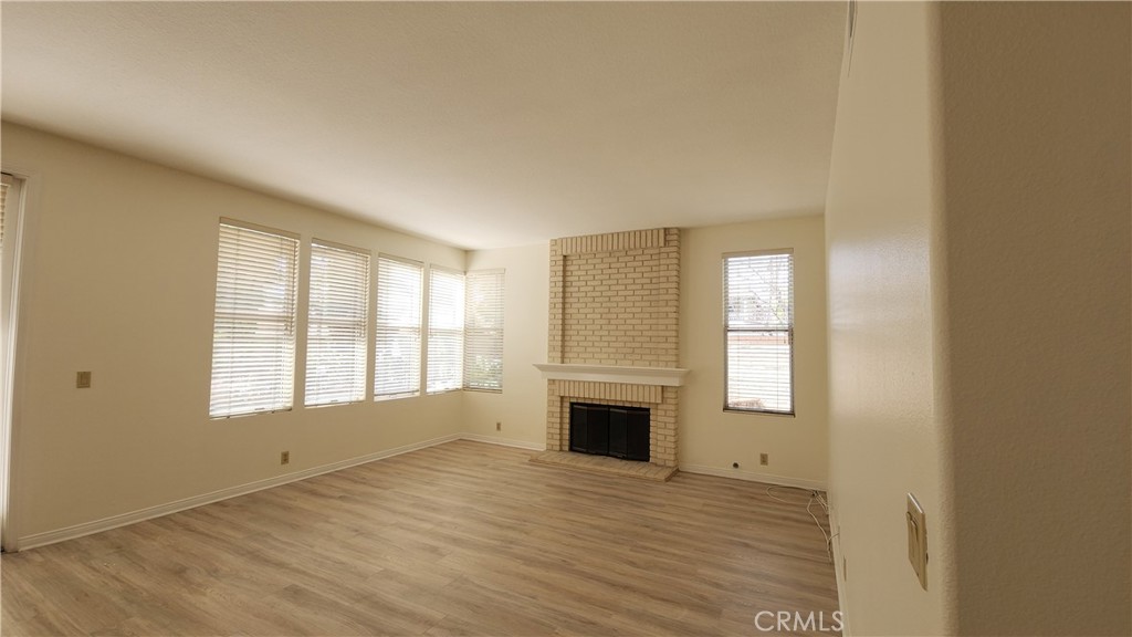 2162 Ventia Tustin, CA 92782 - Photo 25 of 40