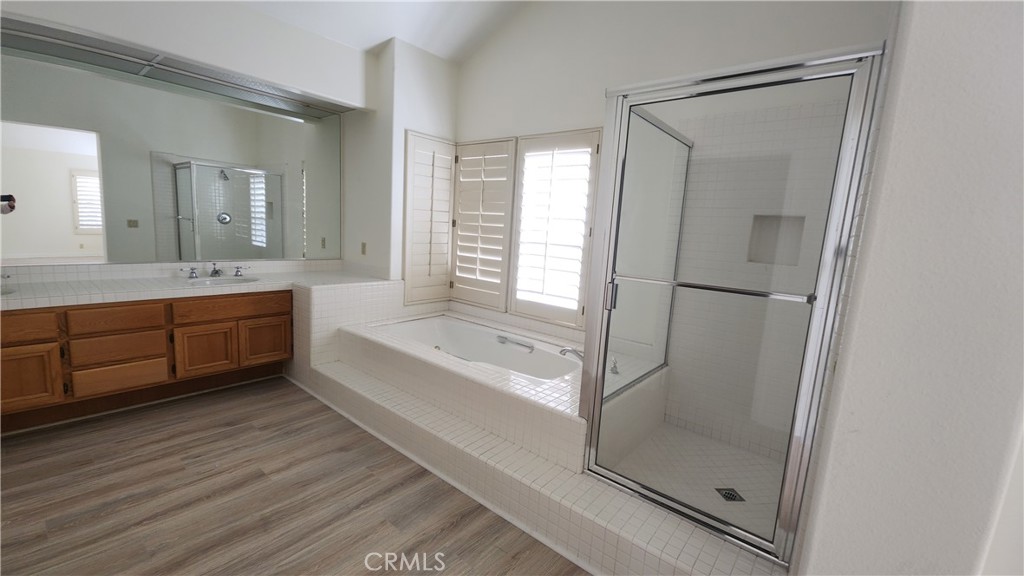 2162 Ventia Tustin, CA 92782 - Photo 32 of 40