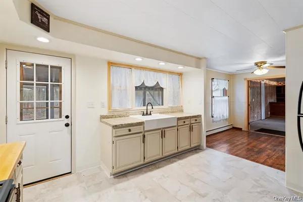 $2,650 | 7 Red Top Road, Unit 1, Wallkill, NY 12589