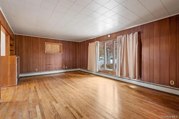 $2,650 | 7 Red Top Road, Unit 1, Wallkill, NY 12589