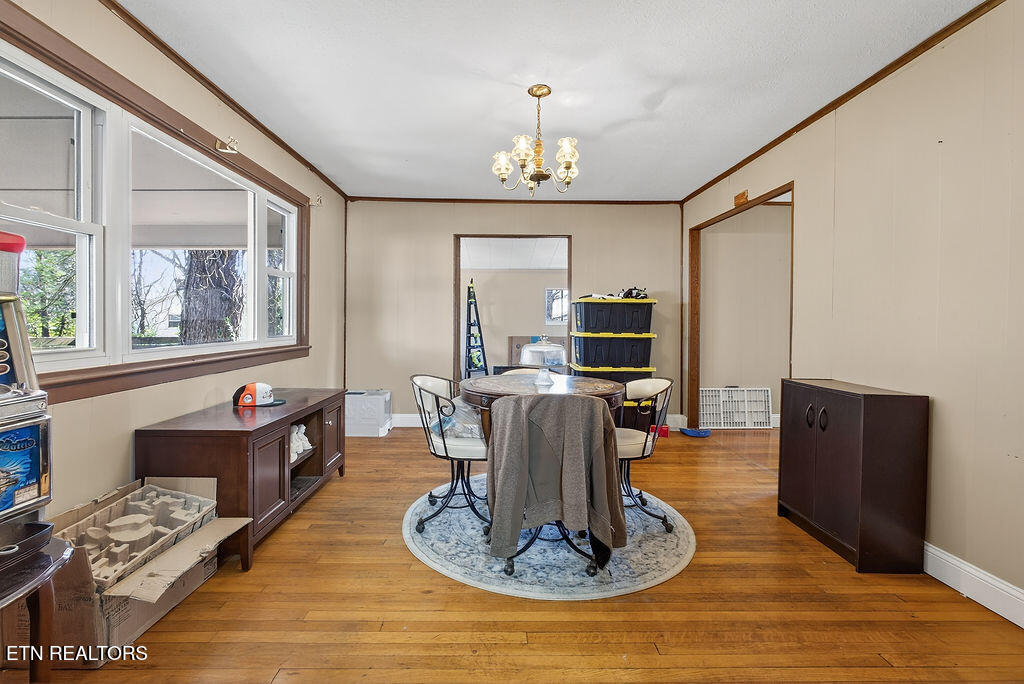 109 East Pasadena Road Oak Ridge, TN 37830 - Photo 12 of 33 Dining Room