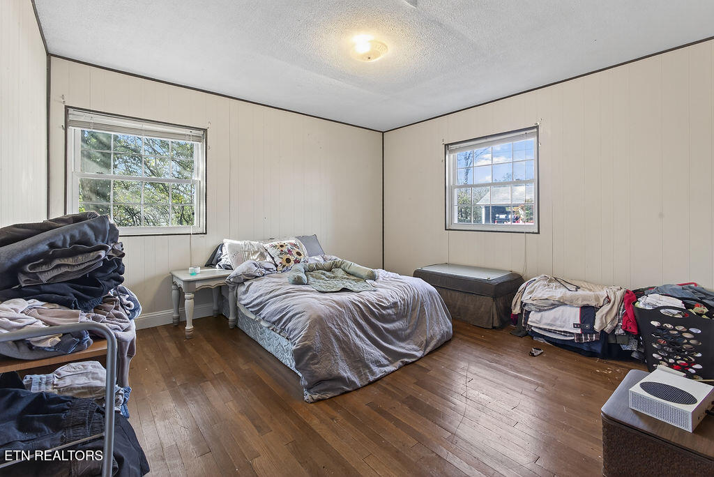 109 East Pasadena Road Oak Ridge, TN 37830 - Photo 21 of 33 Guest Room 2