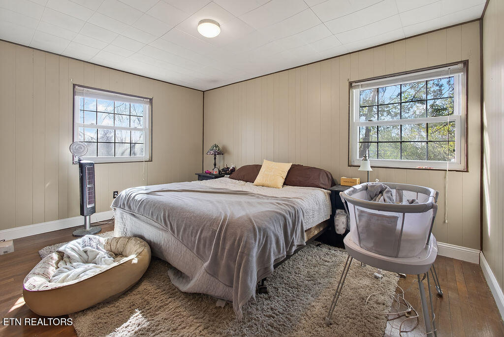 109 East Pasadena Road Oak Ridge, TN 37830 - Photo 23 of 33 Primary Bedroom