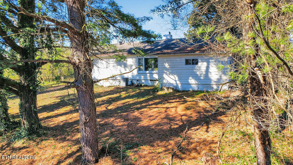 109 East Pasadena Road Oak Ridge, TN 37830 - Photo 31 of 33 dji_fly_20251126_130234_231_176418028913