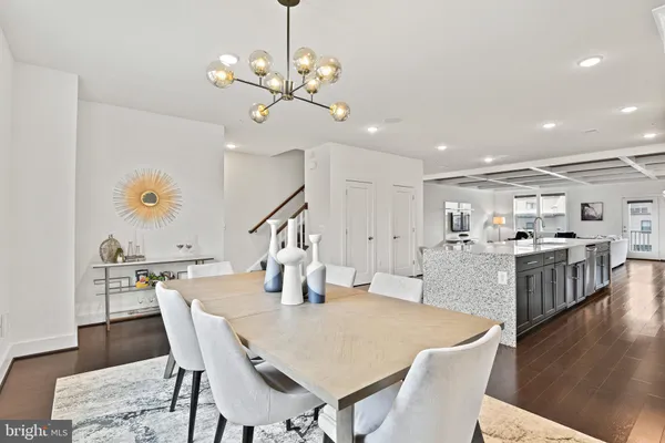 $3,495 | 44742 Tiverton Square, Ashburn, VA 20147