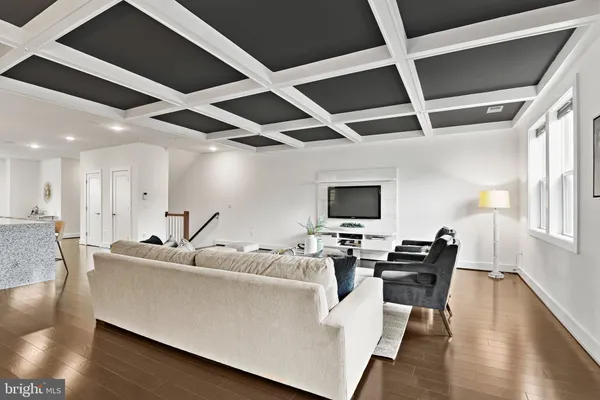 $3,495 | 44742 Tiverton Square, Ashburn, VA 20147