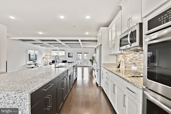 $3,495 | 44742 Tiverton Square, Ashburn, VA 20147