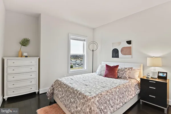 $3,495 | 44742 Tiverton Square, Ashburn, VA 20147