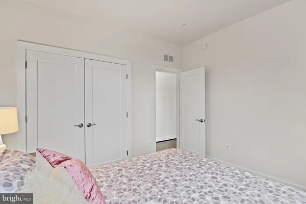 $3,495 | 44742 Tiverton Square, Ashburn, VA 20147
