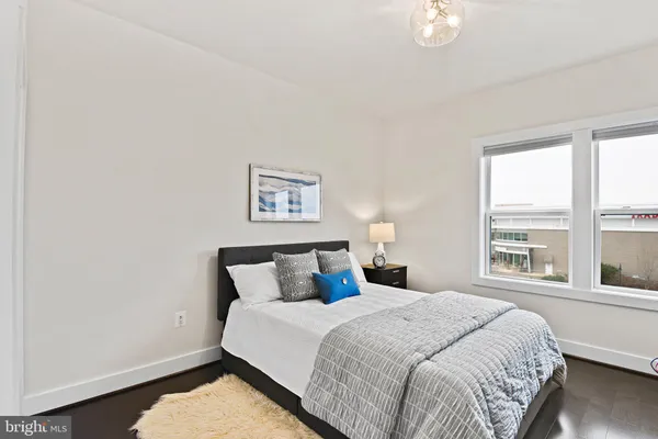 $3,495 | 44742 Tiverton Square, Ashburn, VA 20147