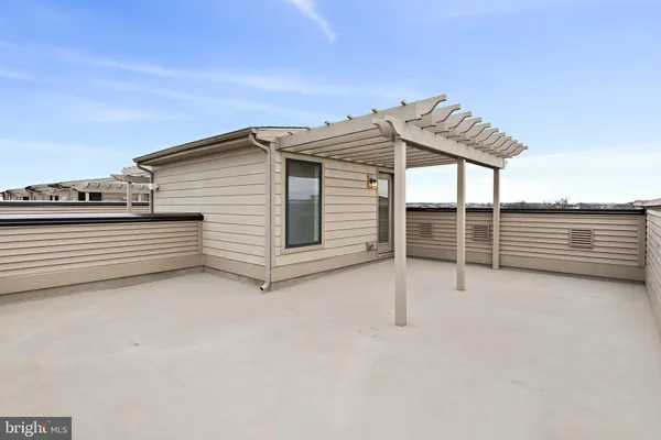 $3,495 | 44742 Tiverton Square, Ashburn, VA 20147