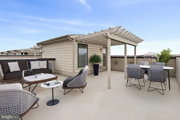 $3,495 | 44742 Tiverton Square, Ashburn, VA 20147