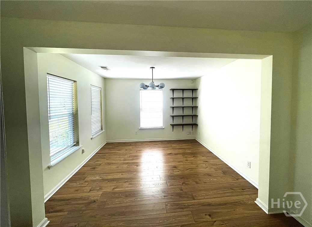 6 Timber Crest Court Savannah, GA 31407 - Photo 2 of 25 Dining Room