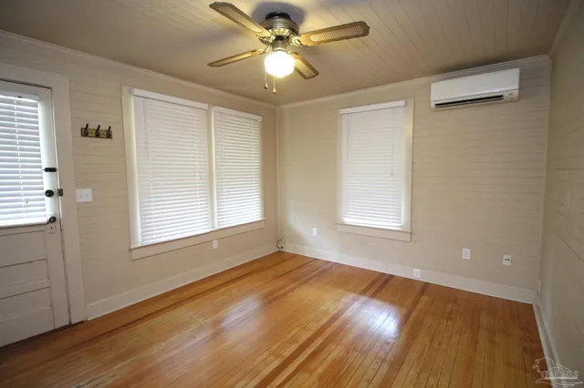 $1,495 | 3102 East De Soto Street, Pensacola, FL 32503