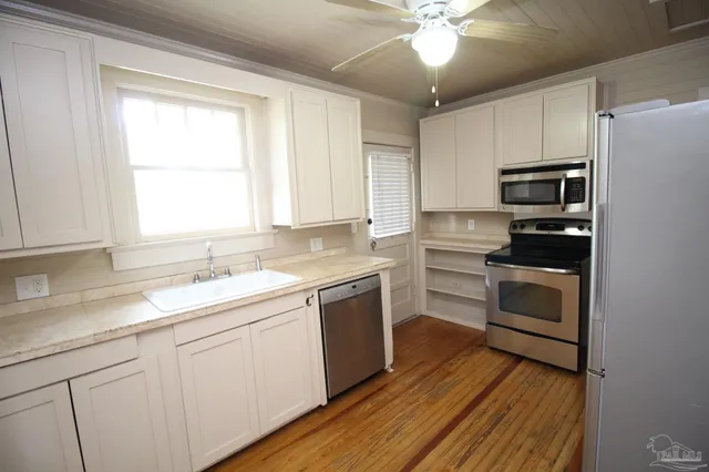 $1,495 | 3102 East De Soto Street, Pensacola, FL 32503