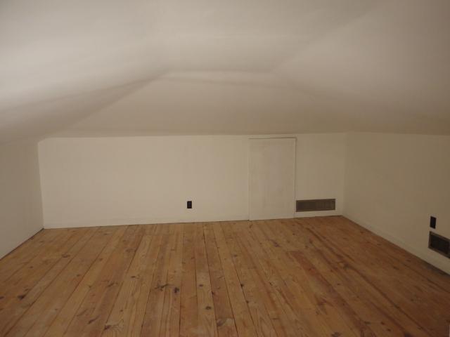 106 Doak Road Manchester, TN 37355 - Photo 12 of 19 The upstairs finished off storage room 15x17. The room has duct work ran to it for central heat and air but it's not hooked up and is not counted in the square ft of the home.