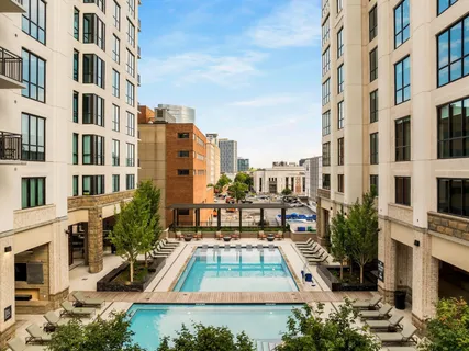 a building view with outdoor space