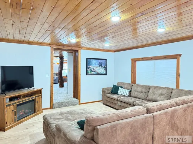 $1,150,000 | 4080 Red Rock Road, Island Park, ID 83429